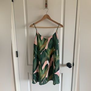 Show Me Your Mumu / Pink Palm Leaf Dress / Size L / $30